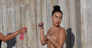 Yesterday (March 28, 2018), Julissa Neal stripped down for a super sexy top...