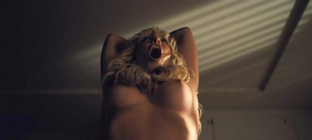Sydney Sweeney Goes Topless in Euphoria Season 3 Episode 7 – Fans Are Losing it! (1)