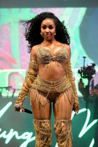 From the Strip Club to BET Experience – Yung Miami’s Wild Performance Leaves Fans Wanting More! (14)