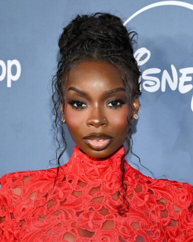 Olandria Takes the Red Carpet by Storm in Her Dangerously Sexy Red Lace Dress at Variety Power of Young Hollywood (1)